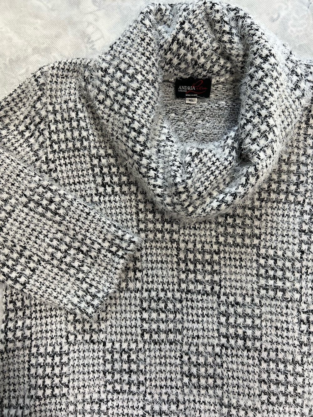 Andria Lieu Sz XL Sweater Cowl Neck Soft Houndstooth Eyelash Knit Textured